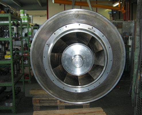 Equilibrage dynamique d'une roue de pompe diamètre 1600 mm