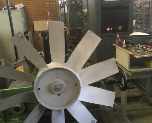 Equilibrage dynamique d'une hélice de refroidissement